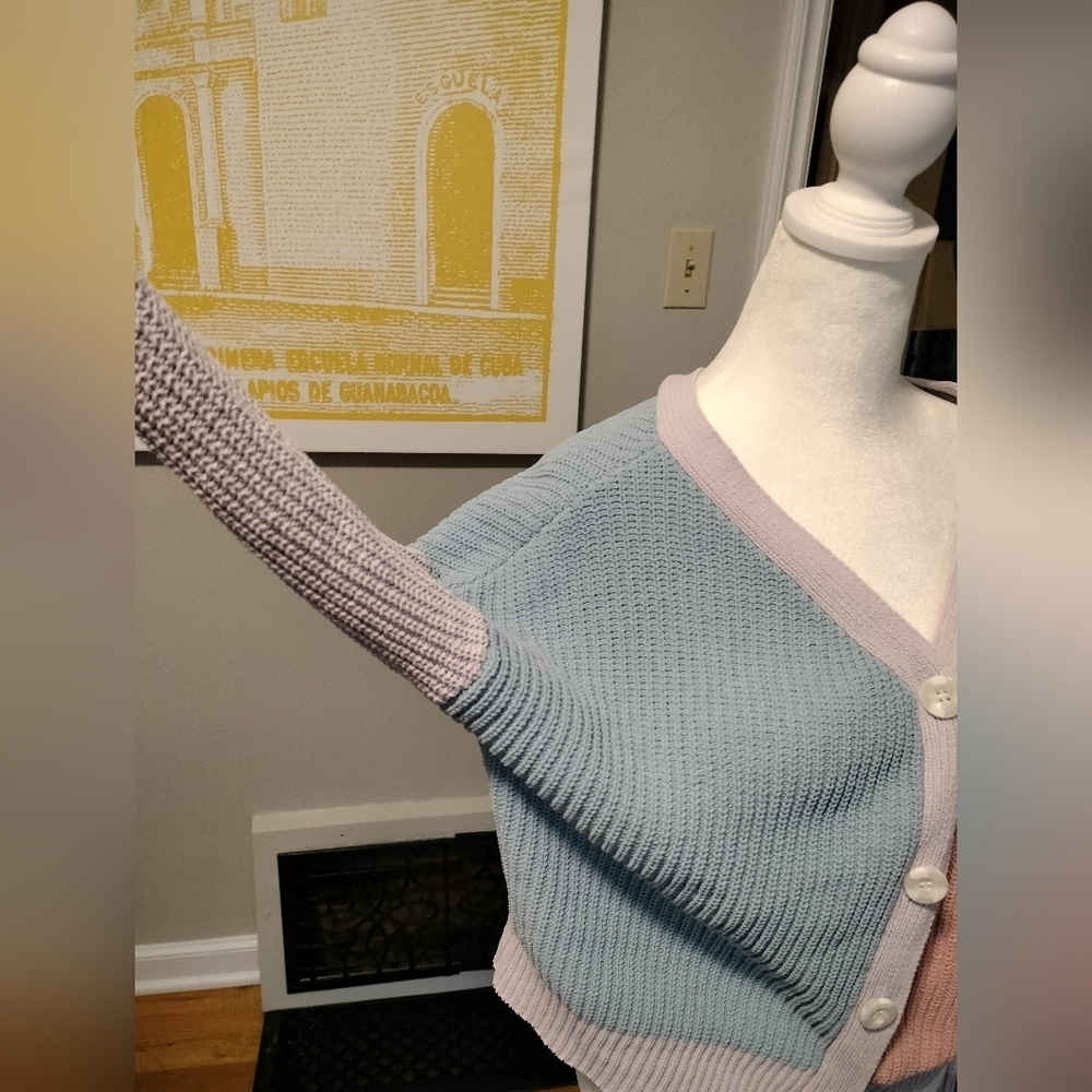 Moon & Madison Colorblock Sweater - Picture 2 of 7